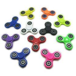 Tri Fidget Hand Finger Spinner Toy Hand Spinner regular color in Random