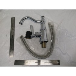 Chrome Classic Single Handle Arc Kitchen Sink Faucet with Swivel Spout